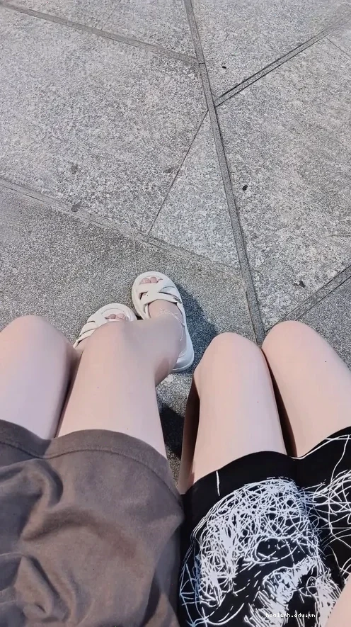 gái đùi to khỏe khoắn