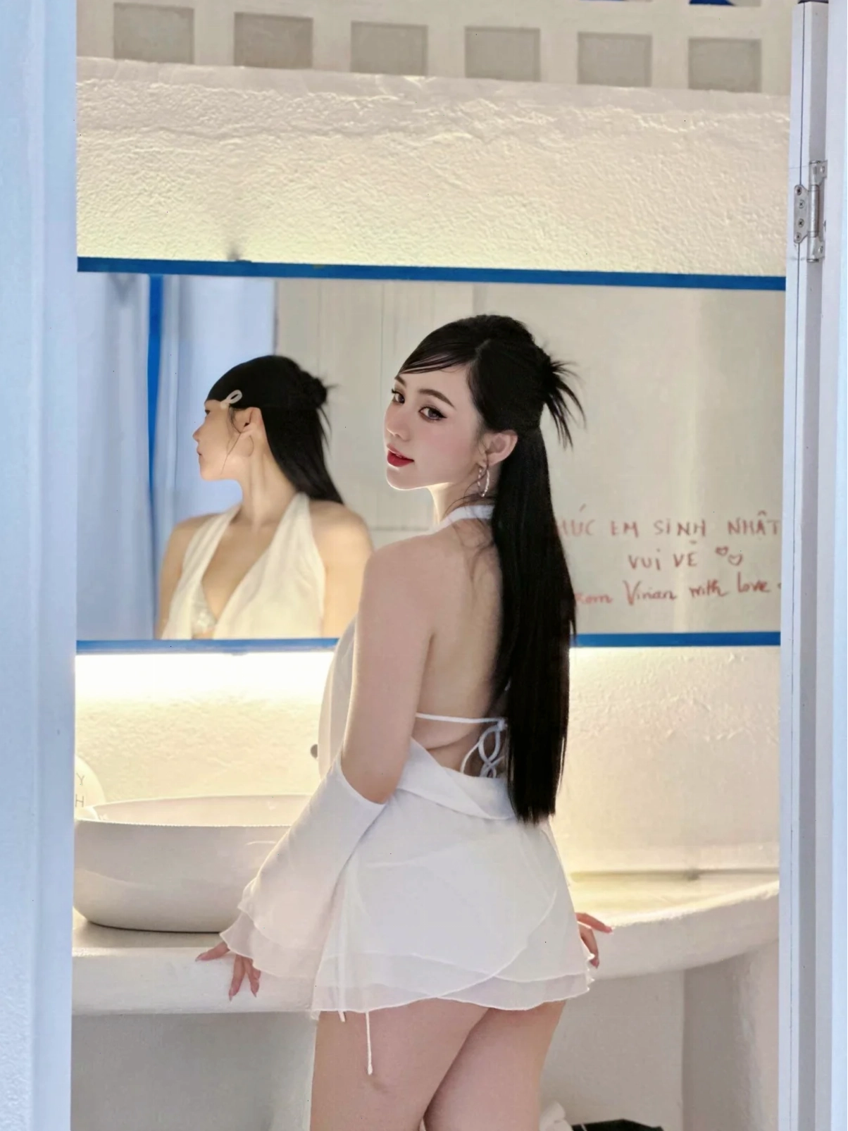 gái đùi to mạnh mẽ