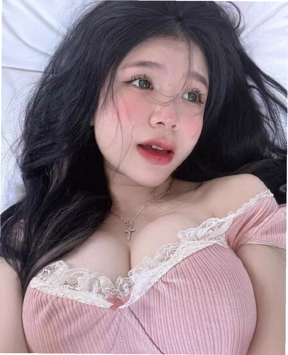 gái đùi to rạng rỡ