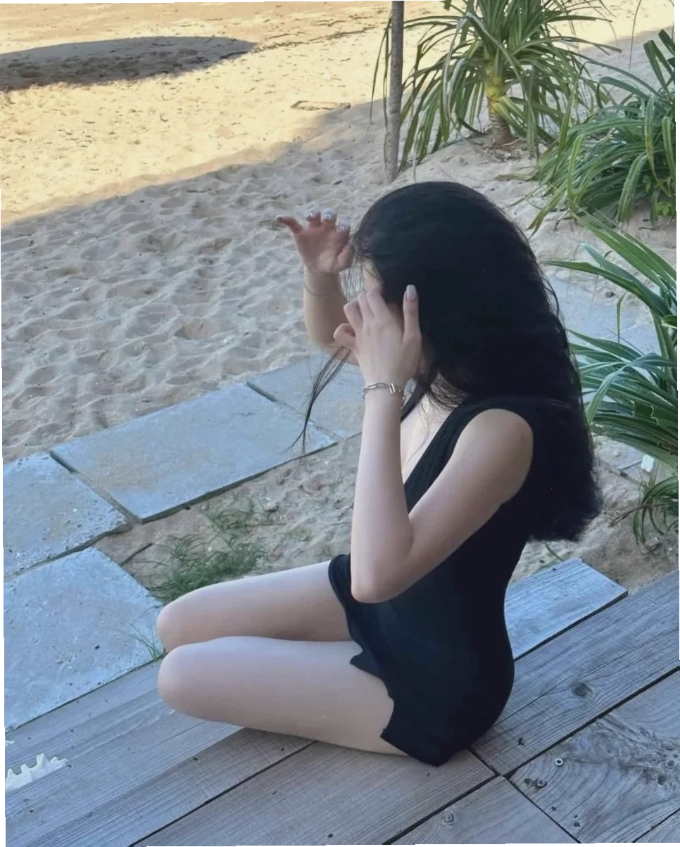 gái đùi to tự tin