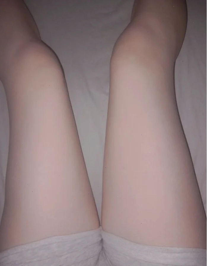 gái đùi trắng rạng rỡ