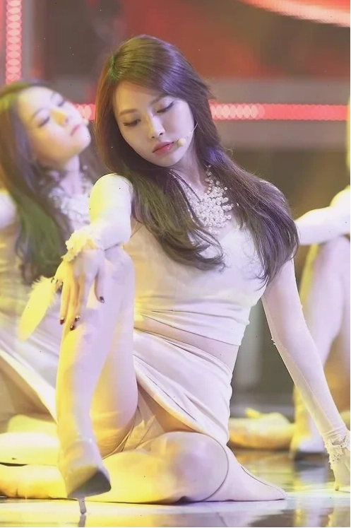 gái hàn nhảy sexy năng động gái hàn nhảy sexy năng động