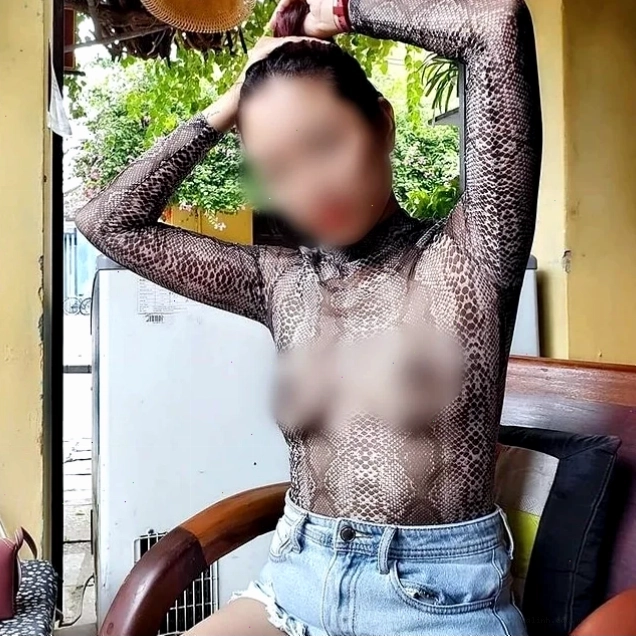 gái không mặc áo ngực gái không mặc áo ngực dạo phố