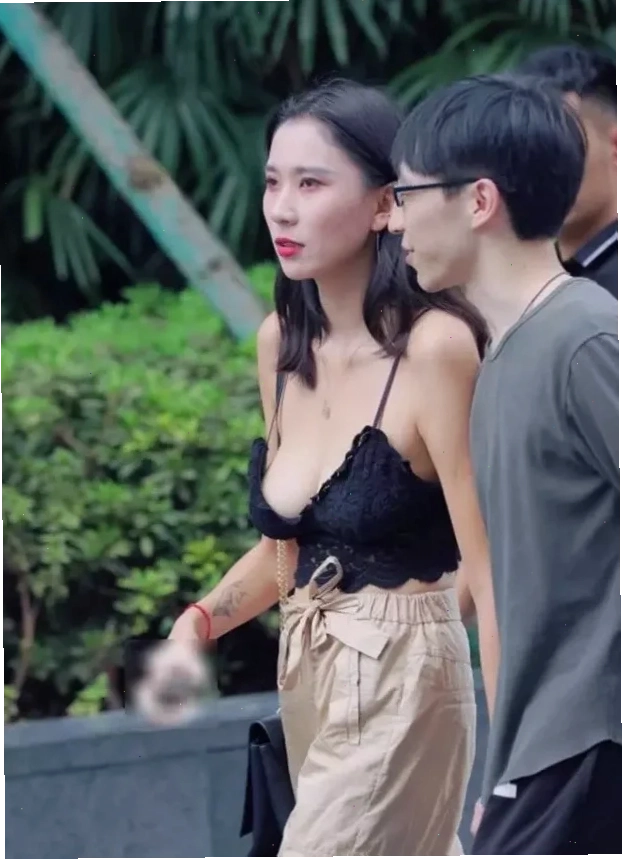 gái không mặc áo ngực gái không mặc áo ngực sáng tạo
