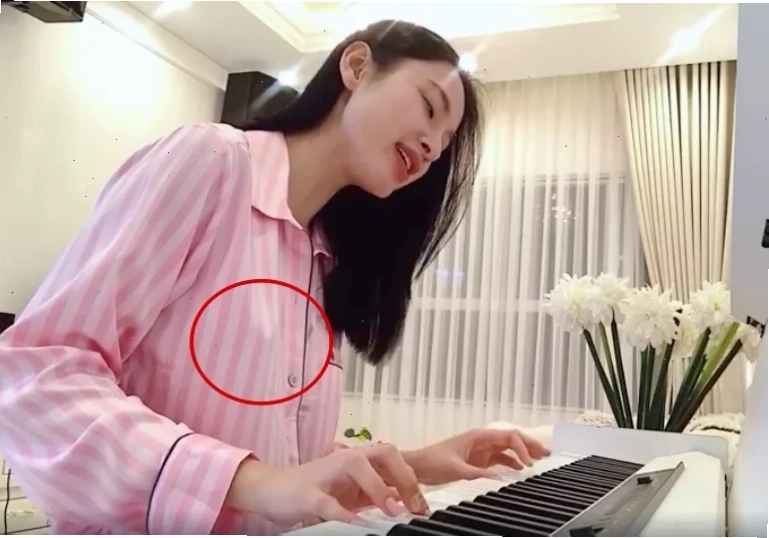 gái không mặc áo ngực gái không mặc áo ngực trong vlog