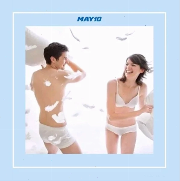 gái không mặc quần chíp khi ngồi lâu