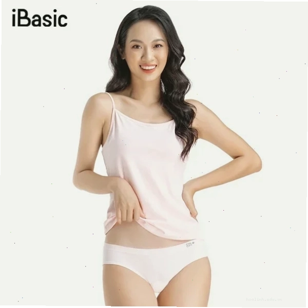 gái không mặc quần xì tự tin
