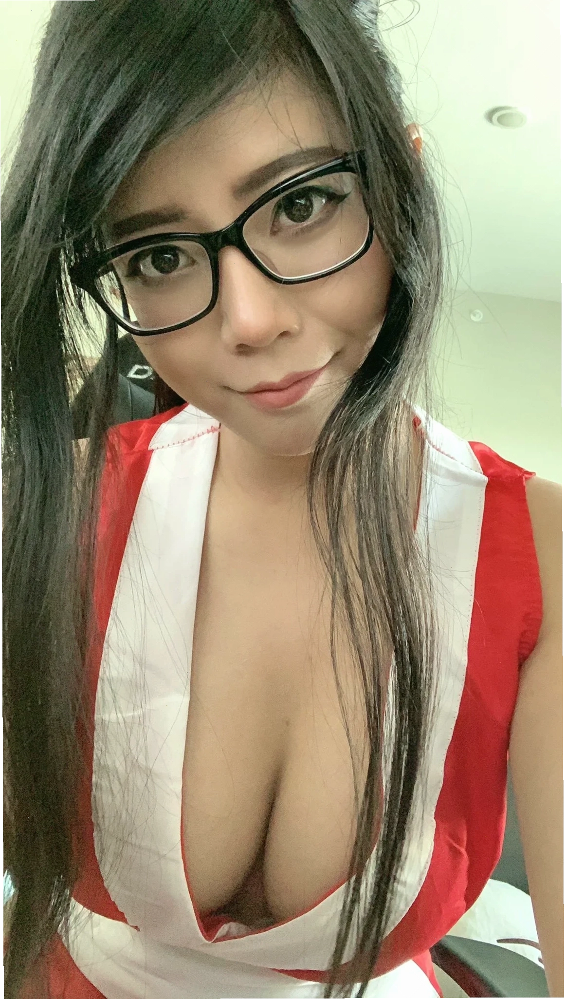 gái ko mặc chip vệ sinh