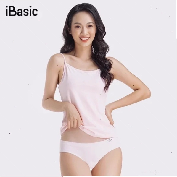 gái ko mặc sịp