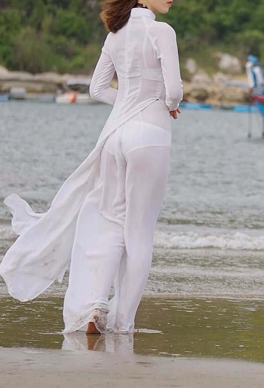 gái mặc áo dài mỏng