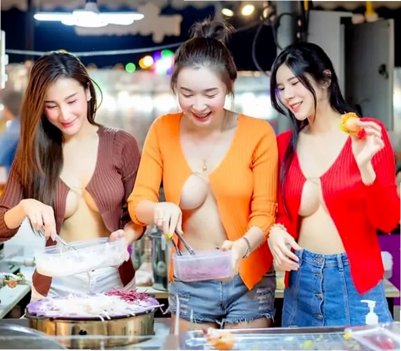 gái mặc áo hở ngực với thiết kế xẻ sâu