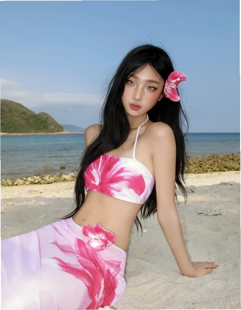 gái mặc bikini màu hồng đầy sức sống