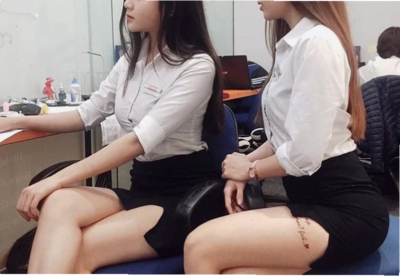 phối đồ với jean gái mặc đồ công sở đẹp