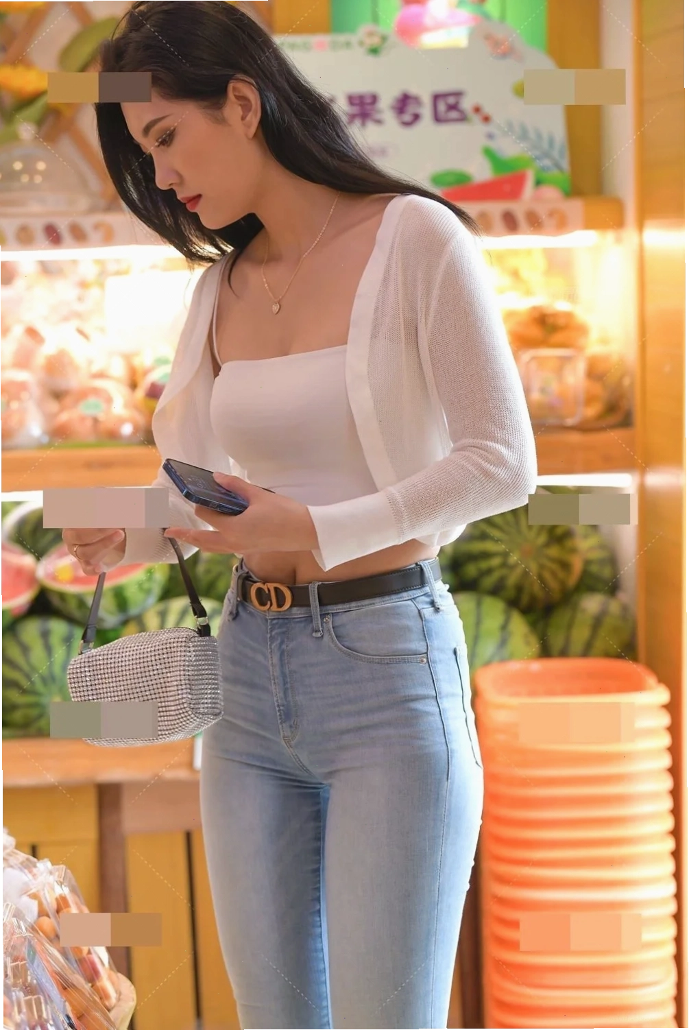 gái mặc quần jean cuốn hút