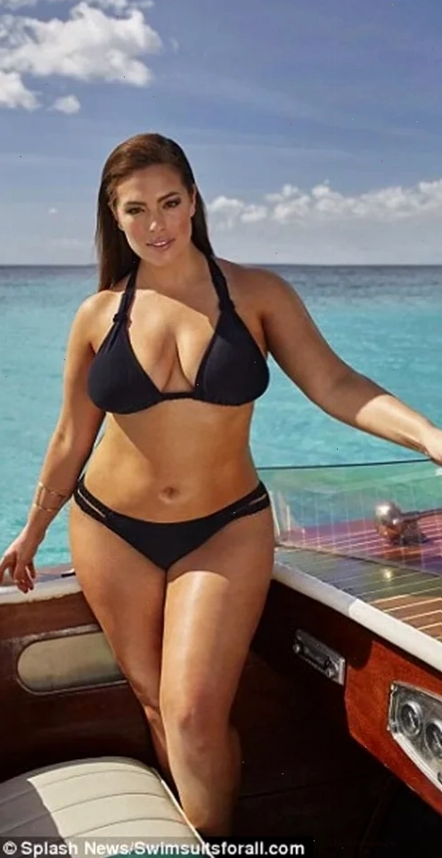 gái mập bikini với thiết kế cổ chữ V sâu