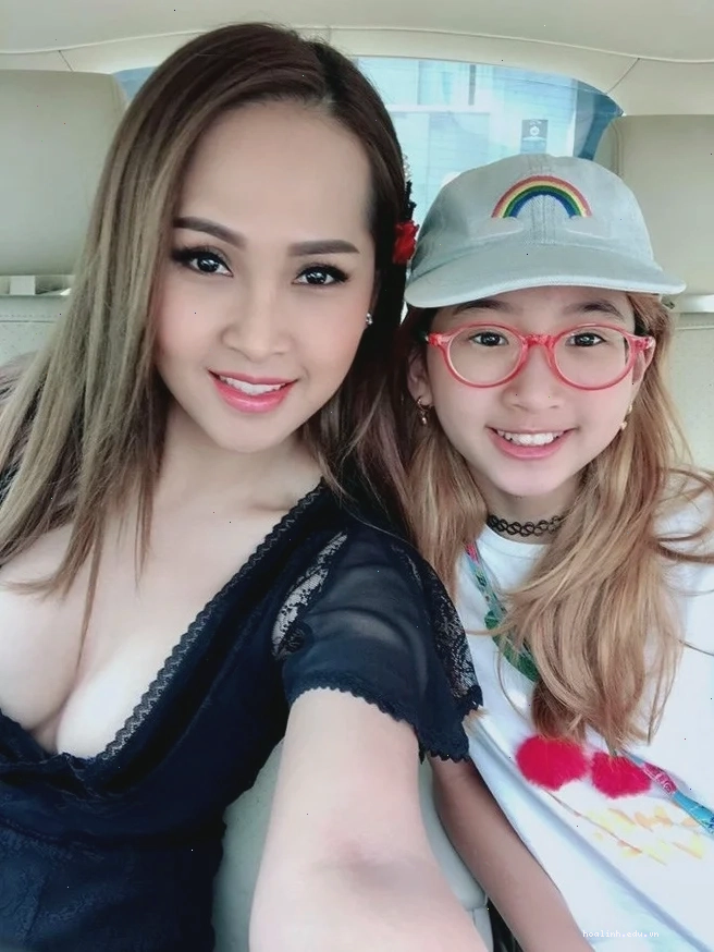 gái mu to nhảy