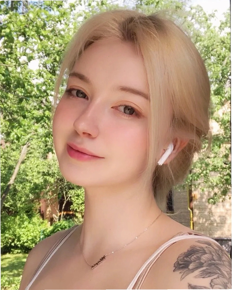Chụp tại studio gái nga sexy trong studio