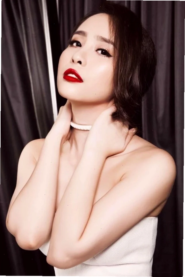 gái ngành sexy tóc dài
