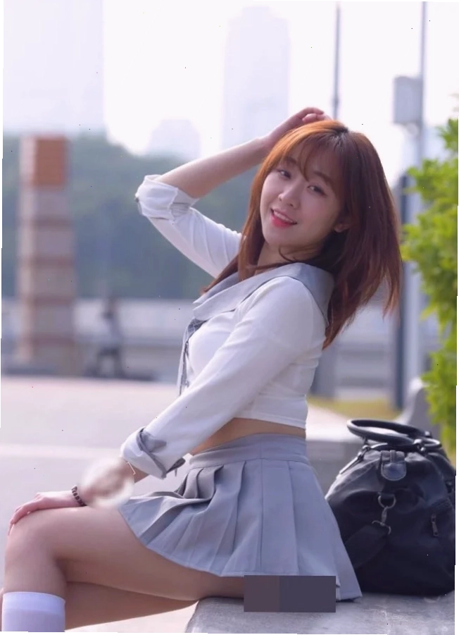 gái nhật mặc váy ngắn nhảy clip