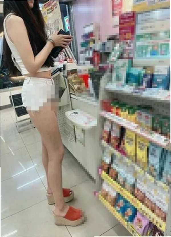 gái nhảy không mặc nội y gái nhảy không mặc nội y áo dài mỏng