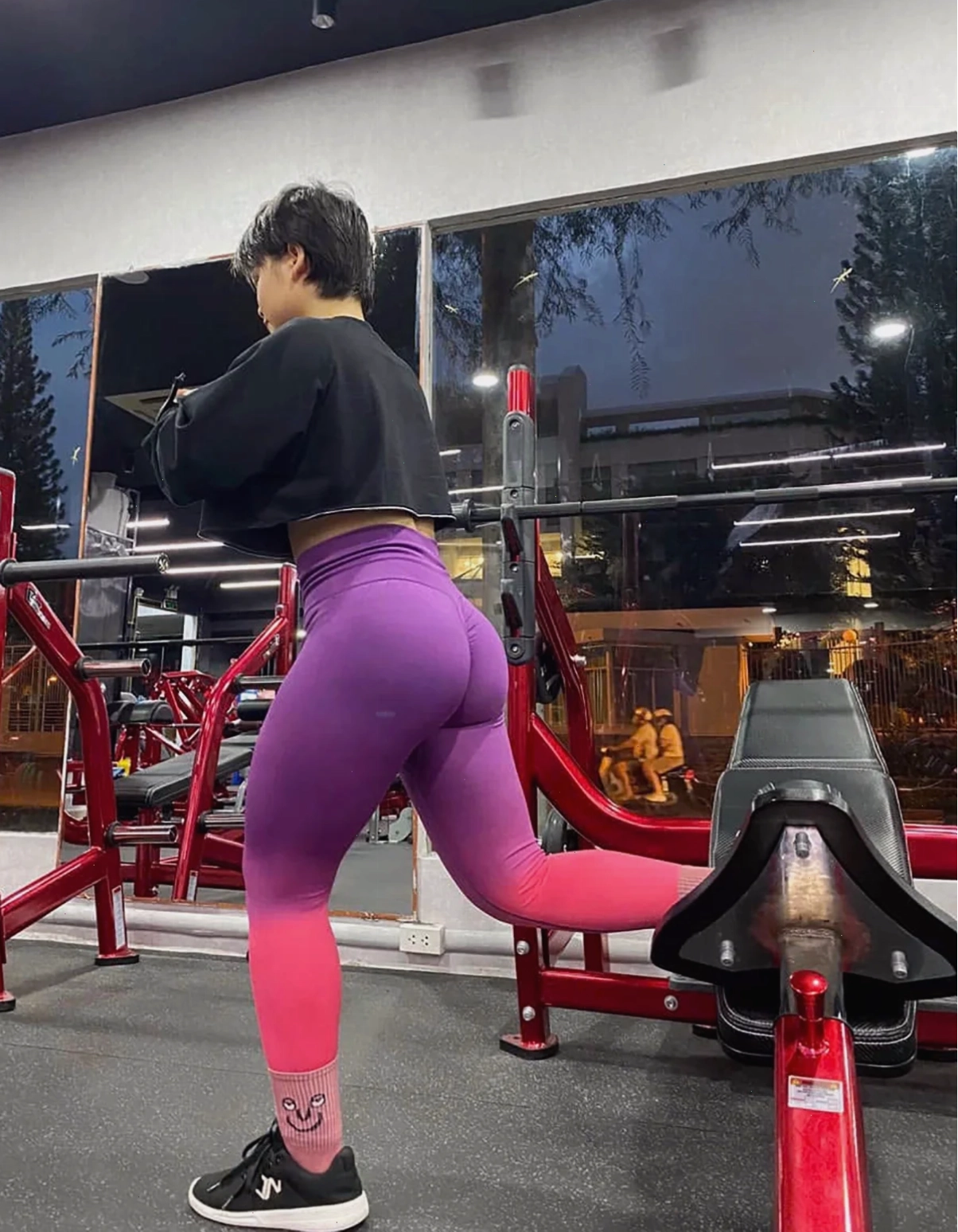 gái tập gym mu to tập tay