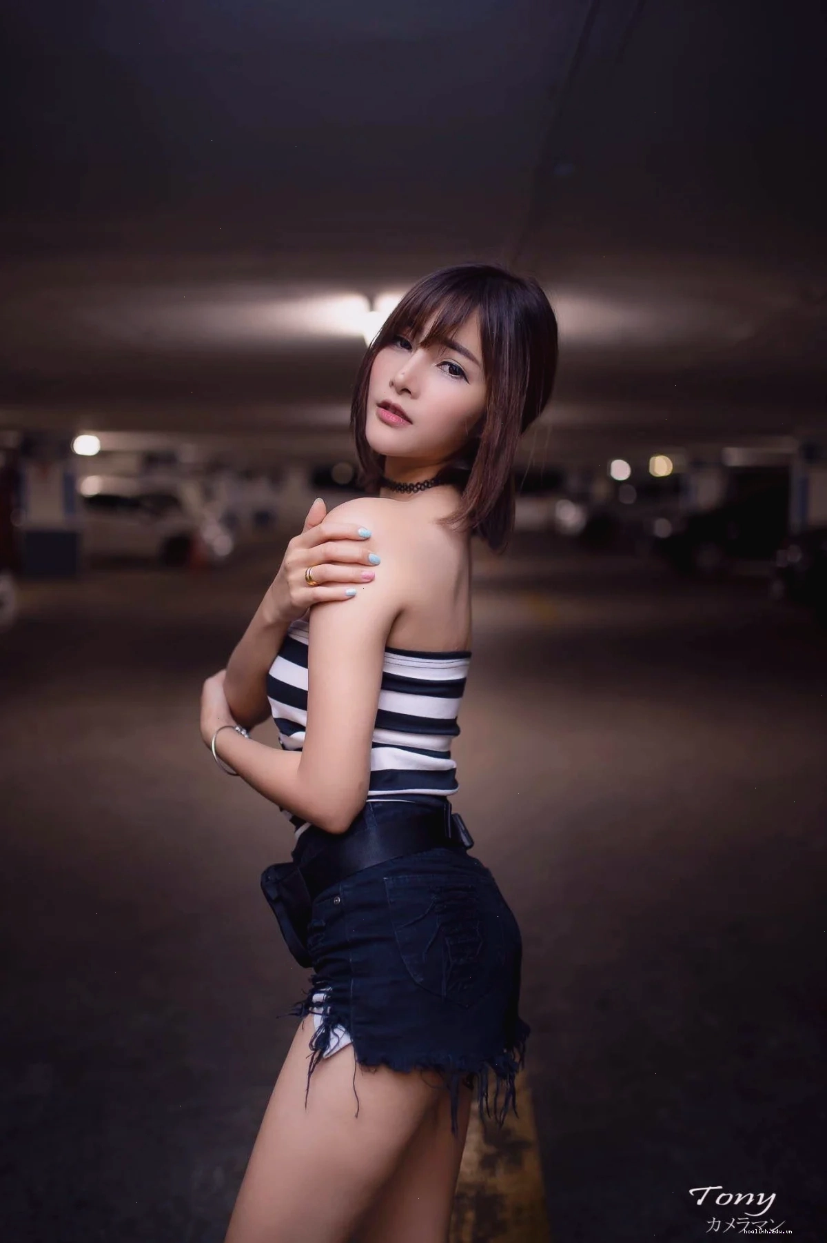 Gái thái lan sexy diện đồ dạo phố