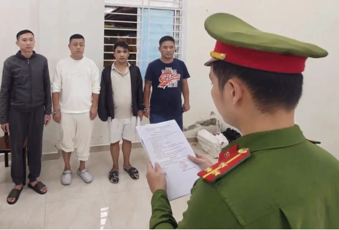 gái trung quốc mu to đi mua sắm