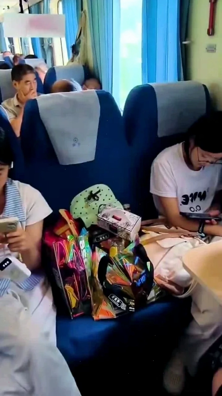 gái trung quốc mu to tại bảo tàng