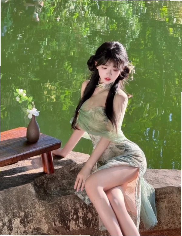 gái trung quốc ngực to thần thái thu hút