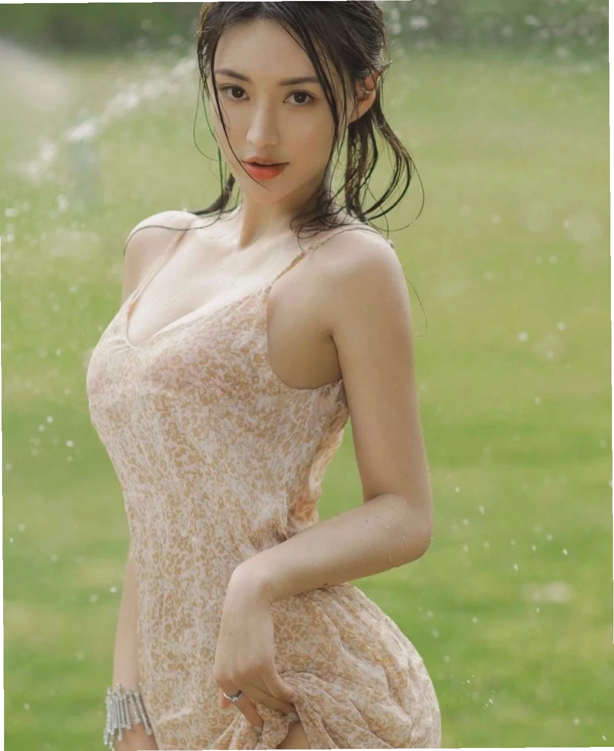 gái trung quốc sexy đường cong