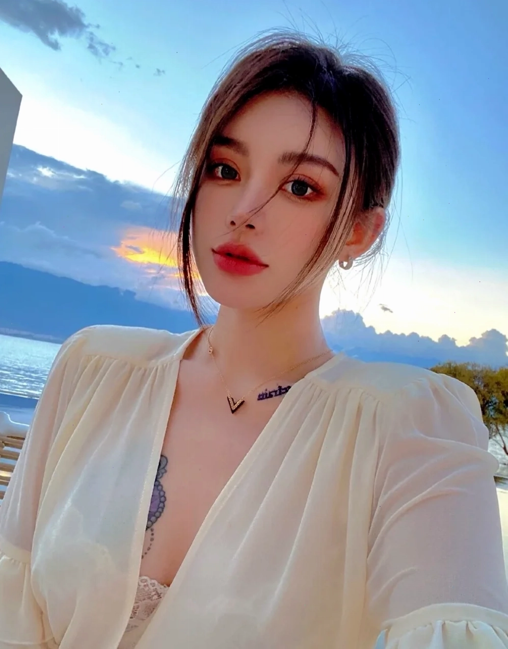gái trung quốc sexy đường cong