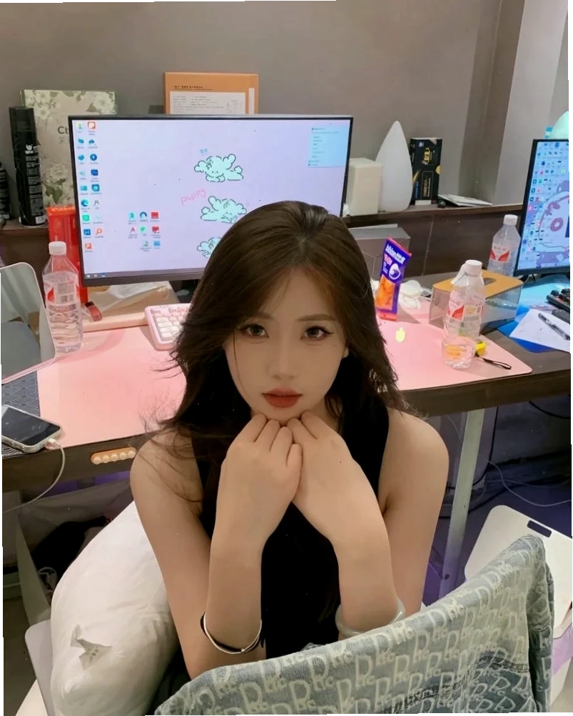 gái văn phòng sexy đáng yêu