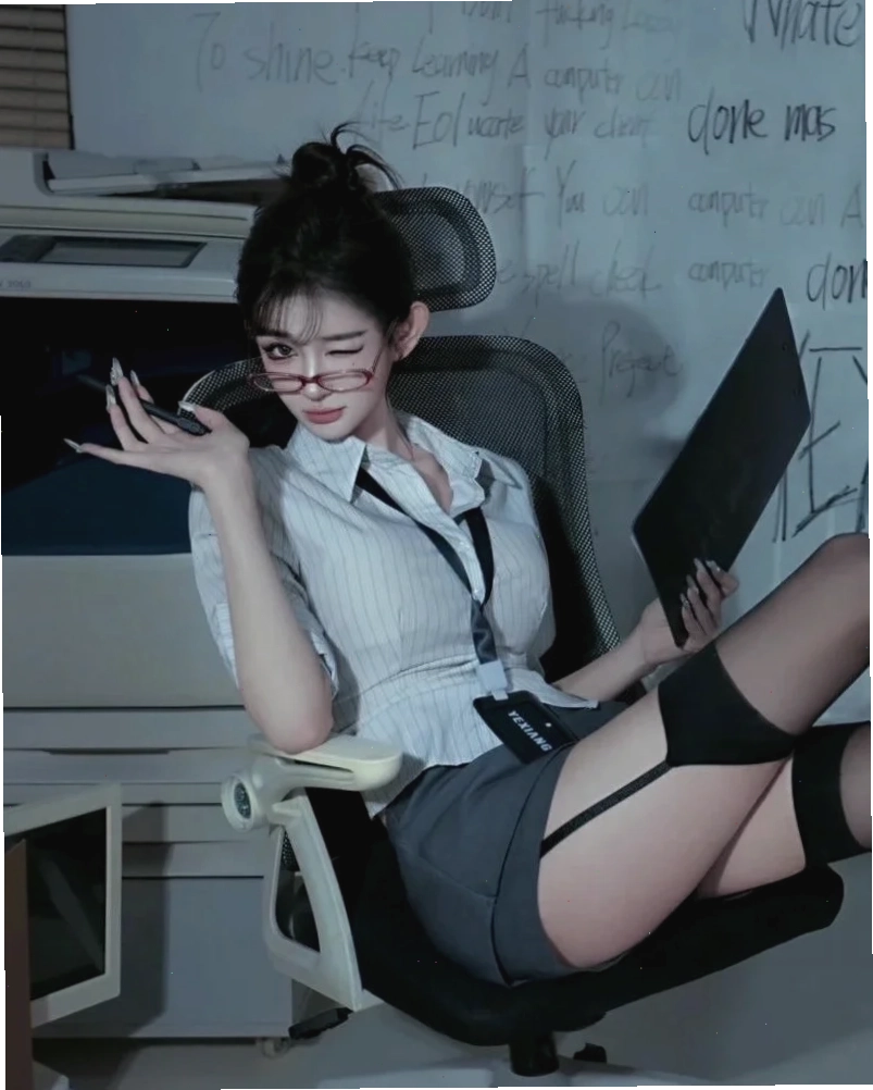 gái văn phòng sexy sáng tạo