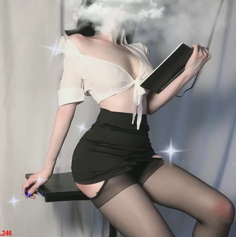 gái văn phòng sexy xinh xắn