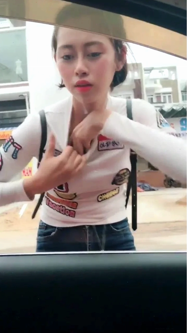 gái việt ngực to quyến rũ