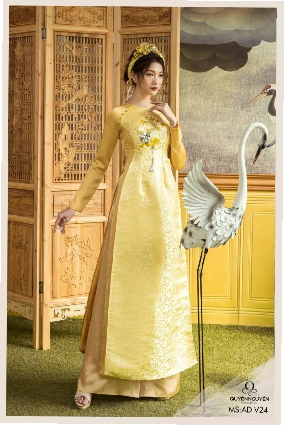 gái xấu mặc áo dài lộ khuyết điểm eo
