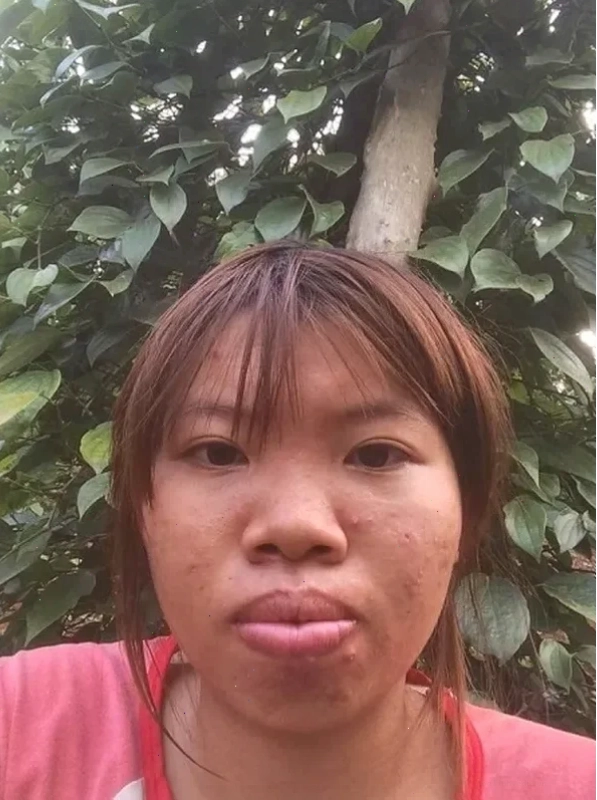 Gái xấu sexy đi dạo