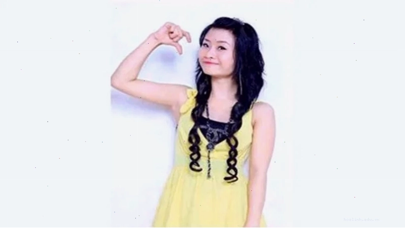 Gái xấu sexy khoe dáng