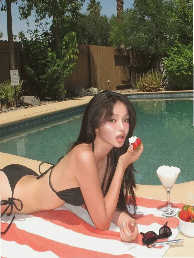 gái xinh bikini hồ bơi gái xinh bikini hồ bơi gợi cảm