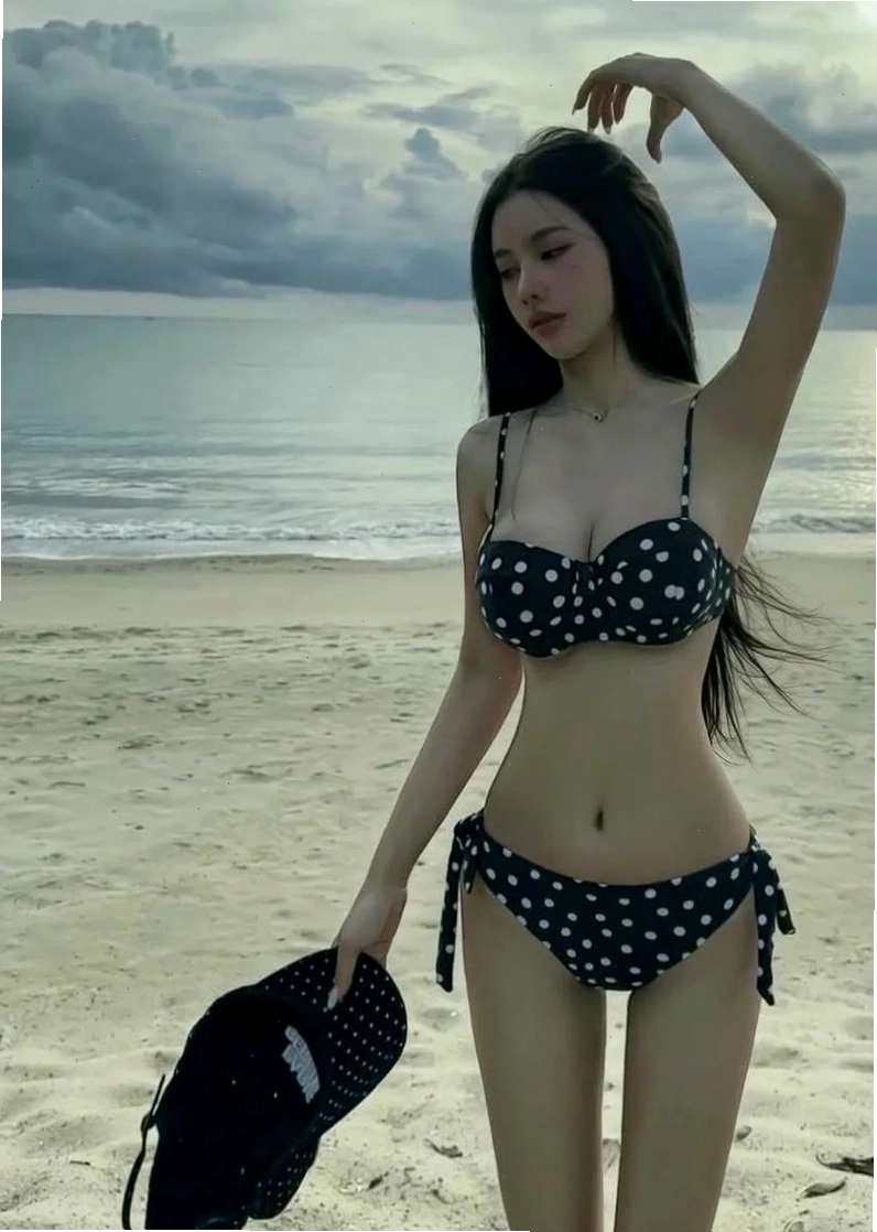 bikini trắng sang trọng Gái xinh bikini trắng