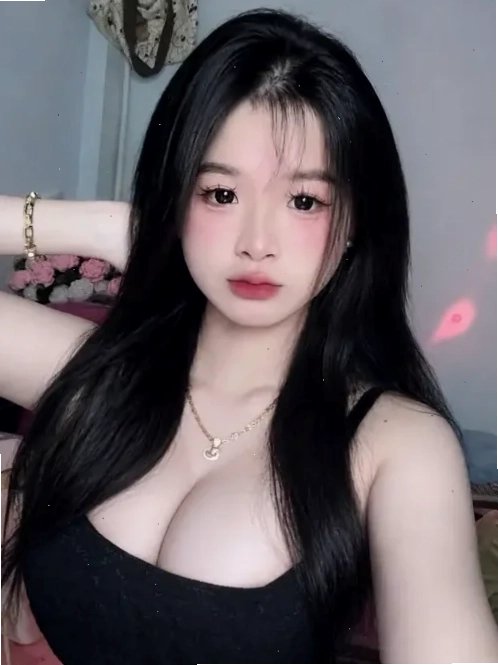Tâm điểm chú ý gái xinh bốc lửa tại sự kiện