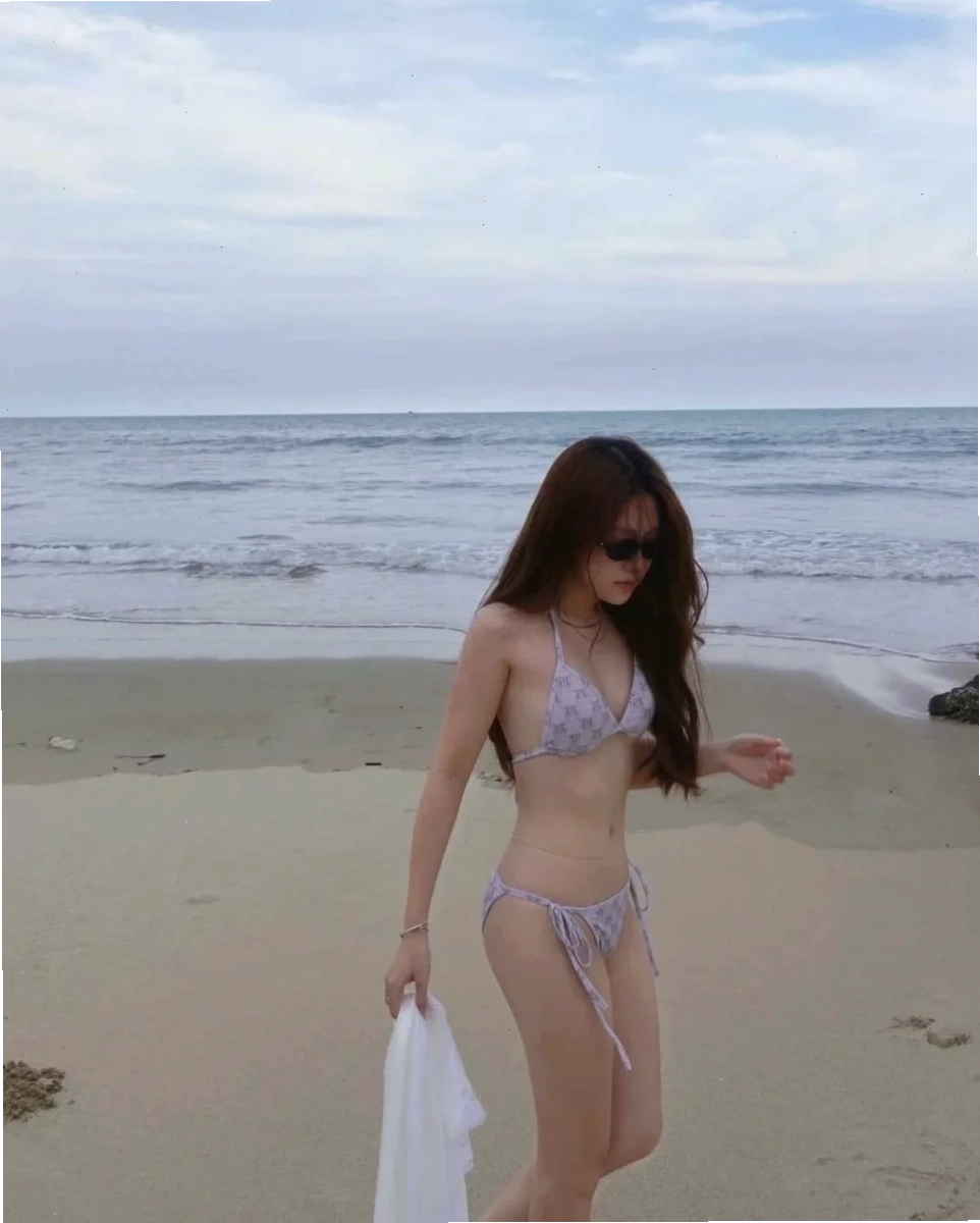 gái xinh cosplay mặc bikini cực đẹp