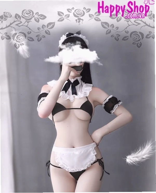 gái xinh cosplay mặc bikini selfie