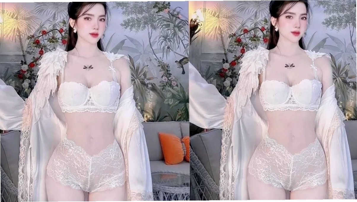 gái xinh cosplay mặc bikini xanh