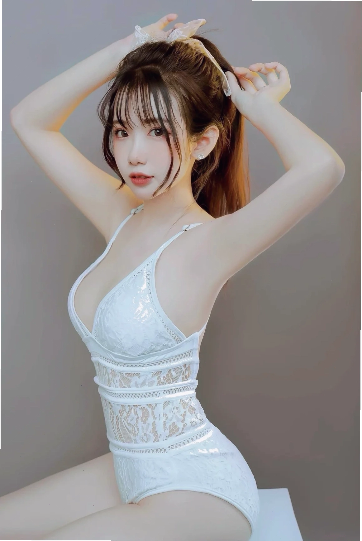 Gái xinh diện áo crop top sexy