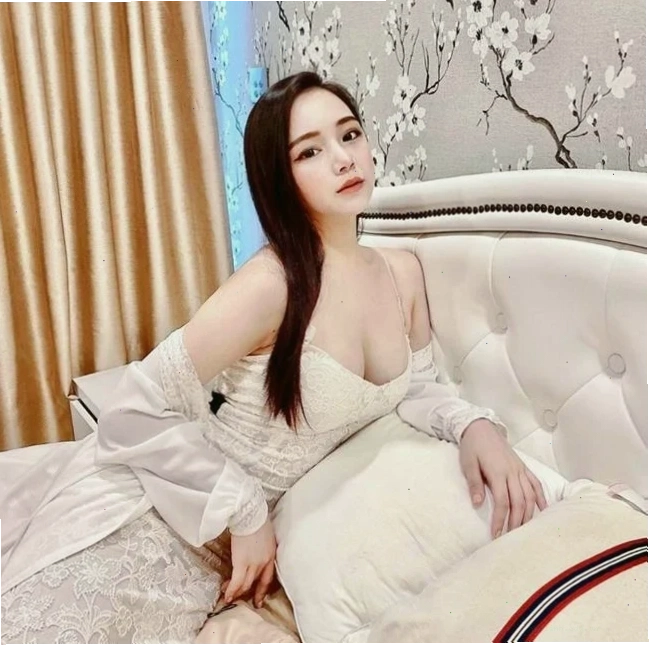 gái xinh đồ ngủ nữ tính