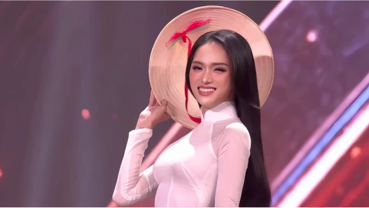 Gái xinh mặc áo dài live livestream Gái xinh mặc áo dài live livestream chụp nghệ thuật
