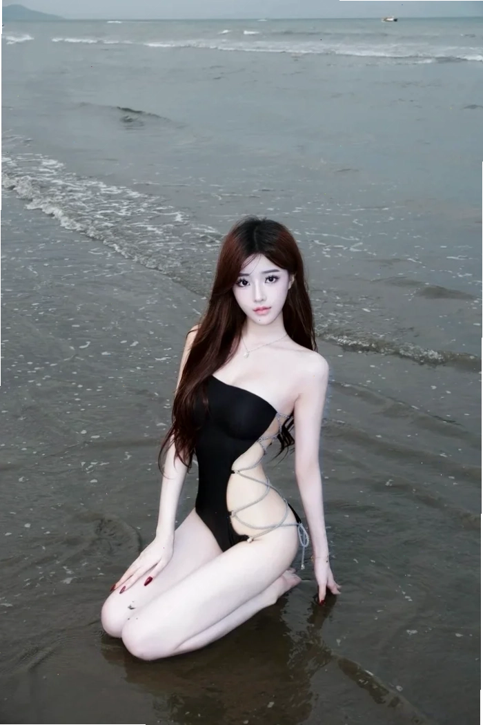 gái xinh mặc bikini hở hang chụp từ dưới lên
