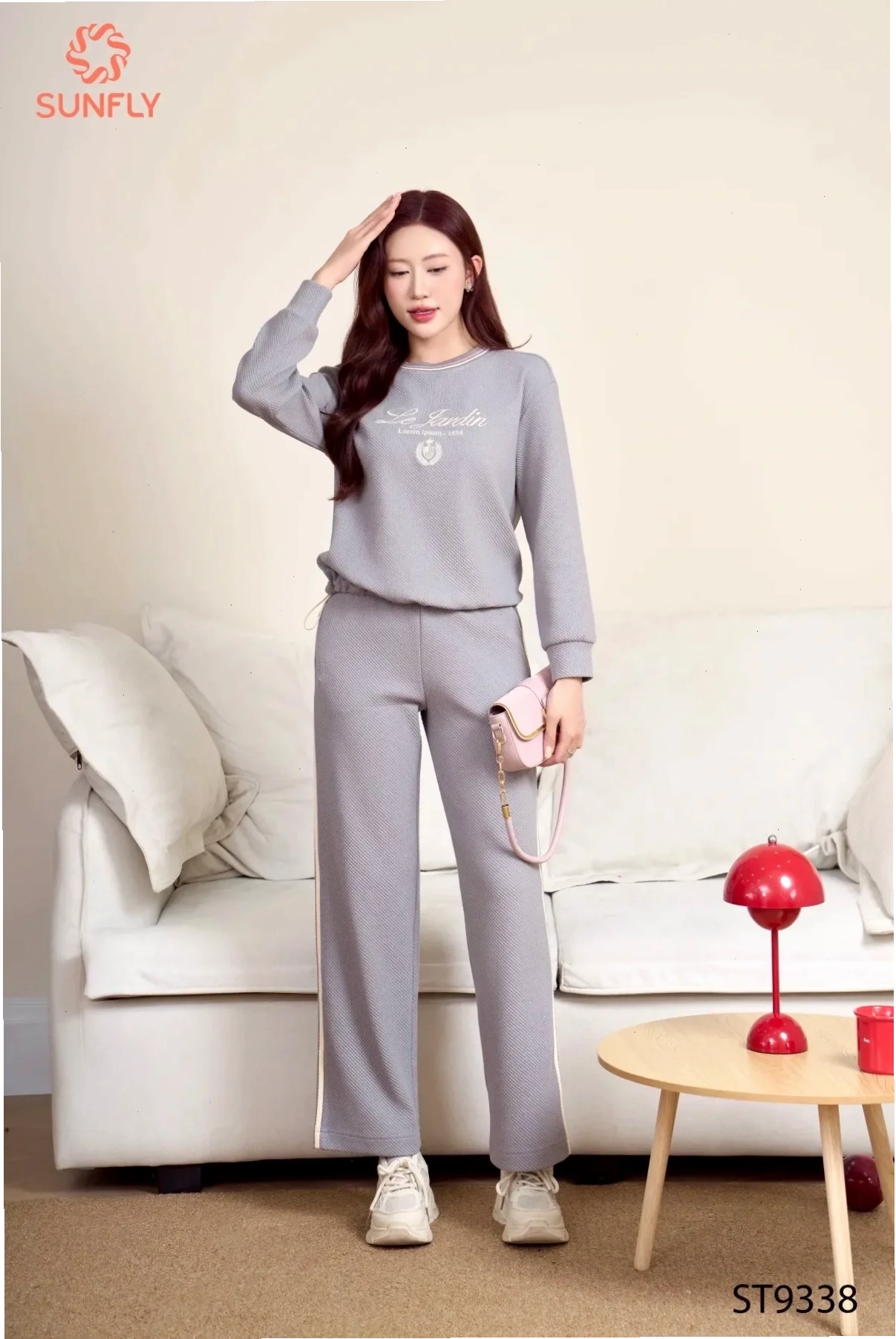 Gái xinh mặc đồ bó Gái xinh mặc đồ bó