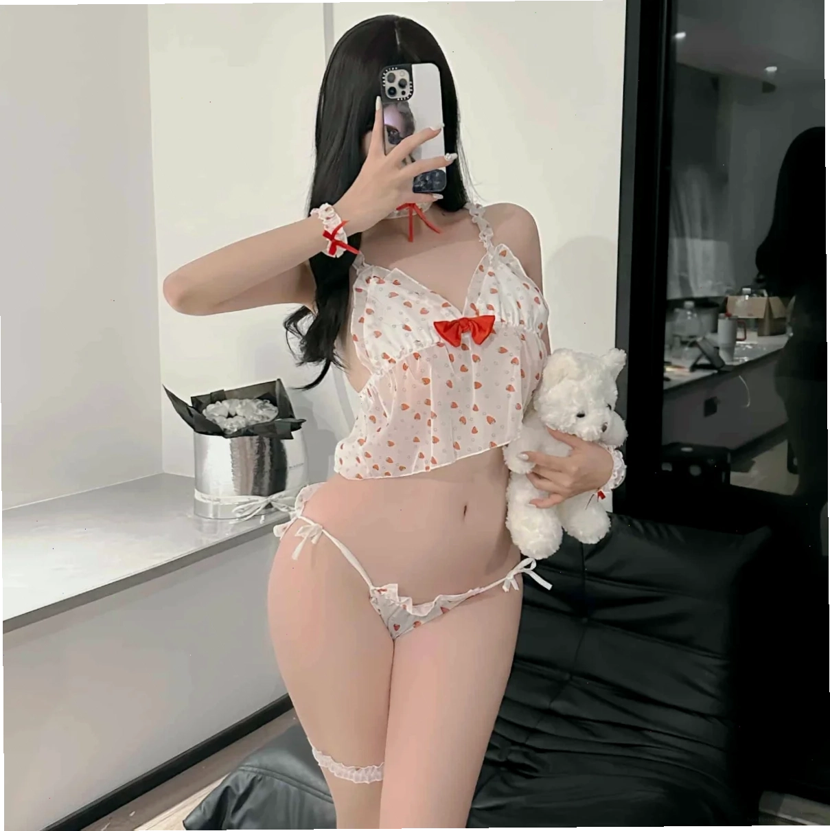gái xinh mặc đồ lót ren tôn dáng